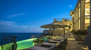 Villa (6 Bedrooms) | Servicio de la propiedad