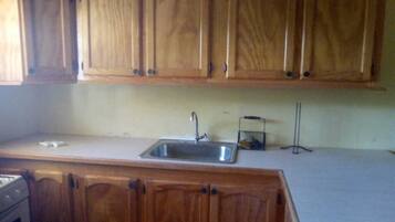 Basic Apartment | Private kitchen