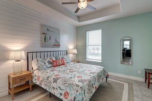 3 bedrooms, travel cot, WiFi, bed sheets