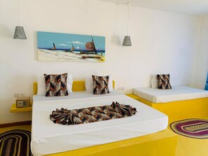 Habitación doble Deluxe, vista al mar | Escritorio, wifi gratis y ropa de cama
