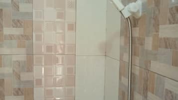 Deluxe Double Room Single Use | Bathroom | Towels