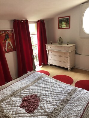 Premium bedding, individually decorated, individually furnished - Le Boustrophédon (Vallées-d'Antraigues-Asperjoc)