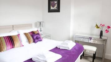 2 bedrooms, desk, iron/ironing board, free WiFi