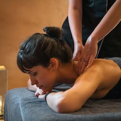 Couples treatment rooms, body treatments, aromatherapy