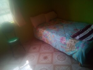Free WiFi, bed sheets - Miami Resort (Ruiru)