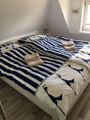 1 bedroom, travel crib, free WiFi