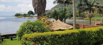 家庭巢穴基伍海滩