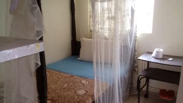 Double Room | Free WiFi, bed sheets