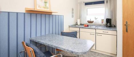 Apartment, 1 Bedroom (Huuske twee) | Private kitchen | Fridge, microwave, oven, stovetop