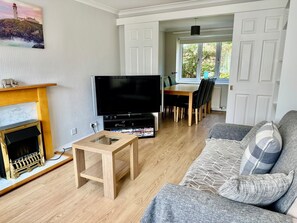 Smart TV, DVD player, video library, stereo