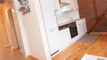 Apartemen, 2 kamar tidur | Dapur pribadi | Lemari es, oven, kompor, dan mesin pencuci piring