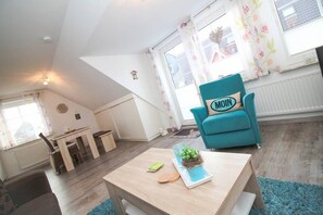 Apartment, 1 Schlafzimmer | Wohnzimmer | Flachbildfernseher