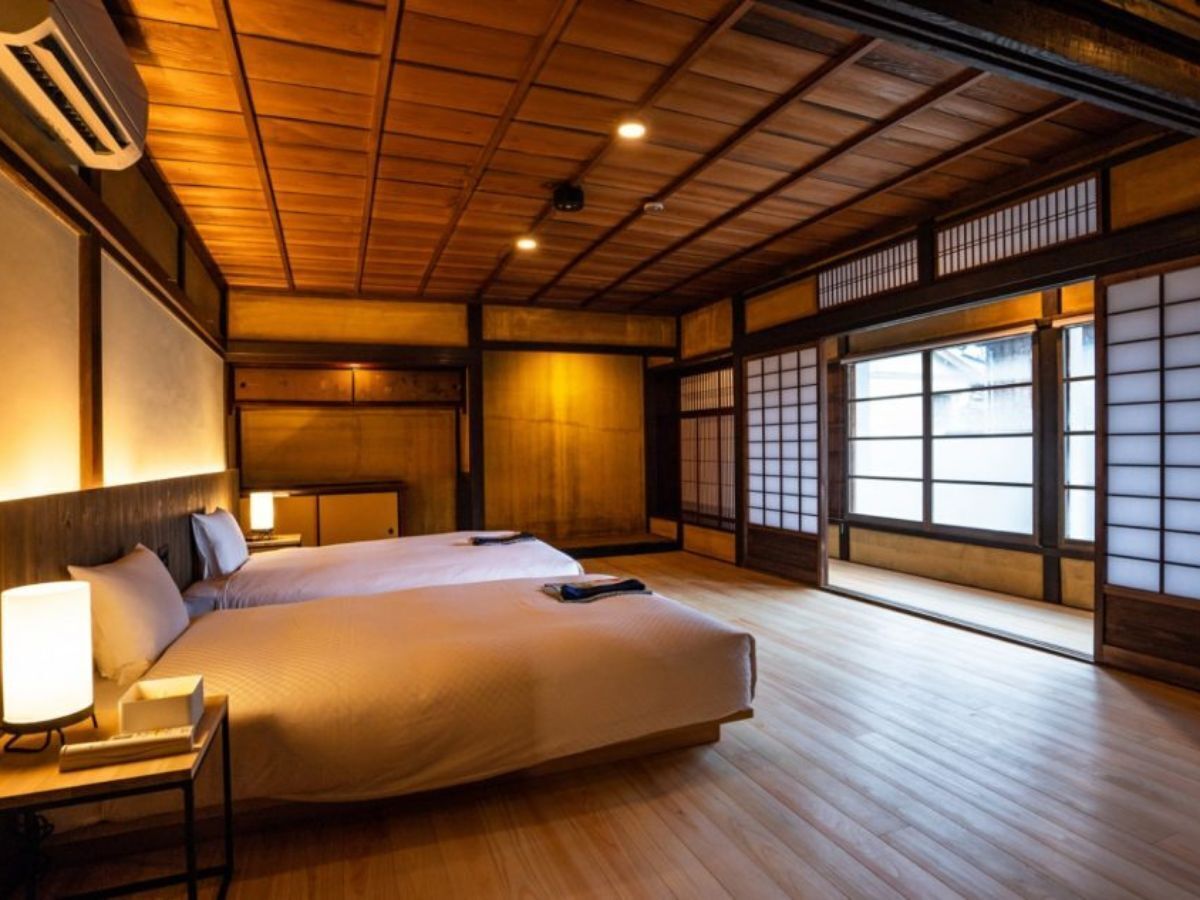 Twin Room | Premium bedding, down comforters, individually decorated