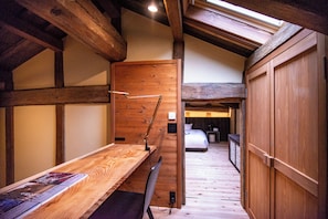 Traditional Twin Room, Non Smoking (MUNE 502, 66 sqm)