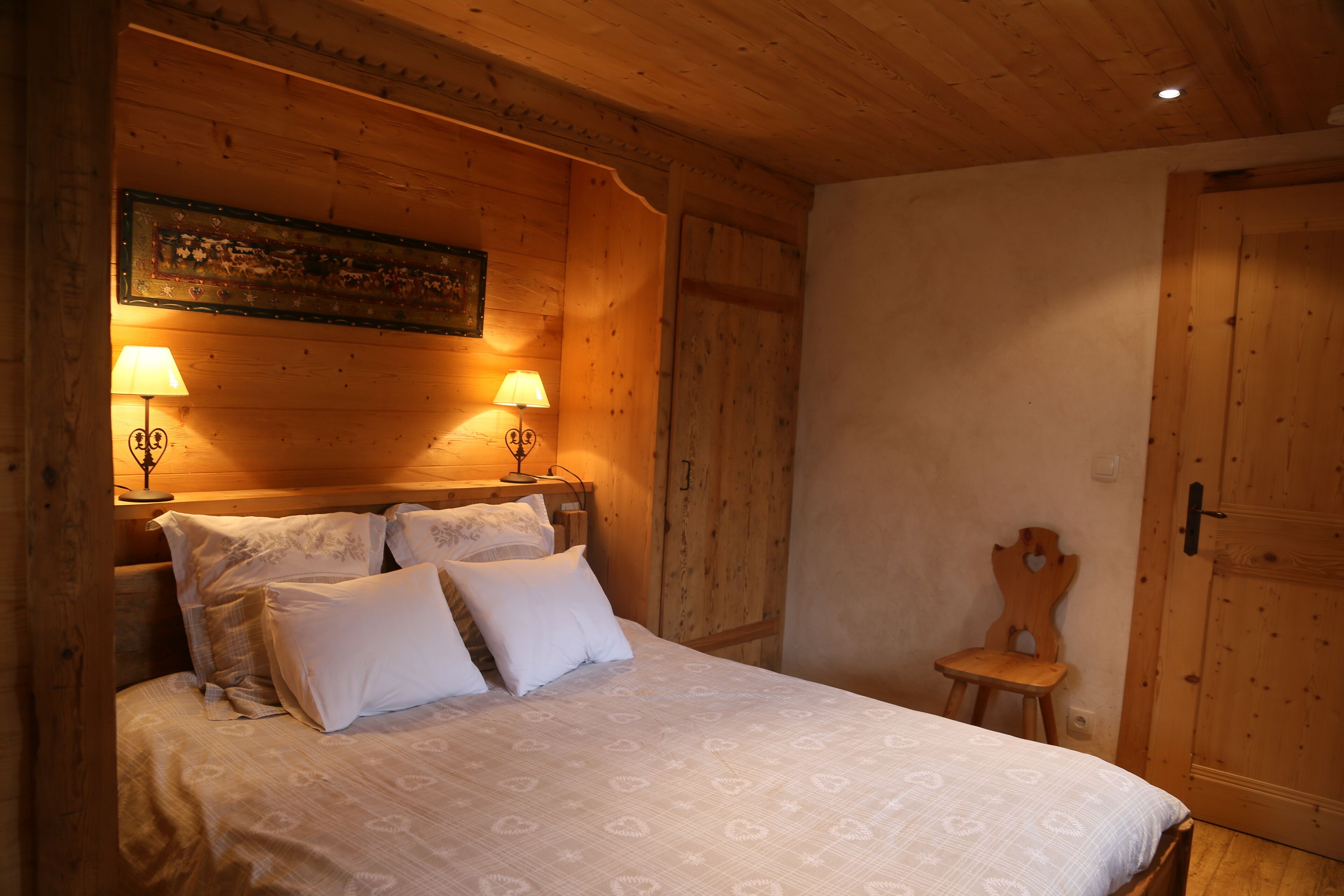 3 chambres, fer et planche à repasser, lit parapluie, Wi-Fi gratuit
