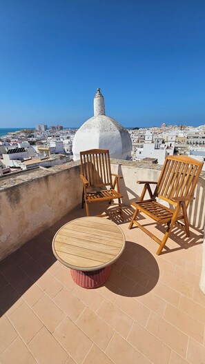 Superior Double Room | Desk, laptop workspace, blackout curtains, iron/ironing board - Casual Con Duende Cádiz Hotel by Casual Hoteles (Cádiz)