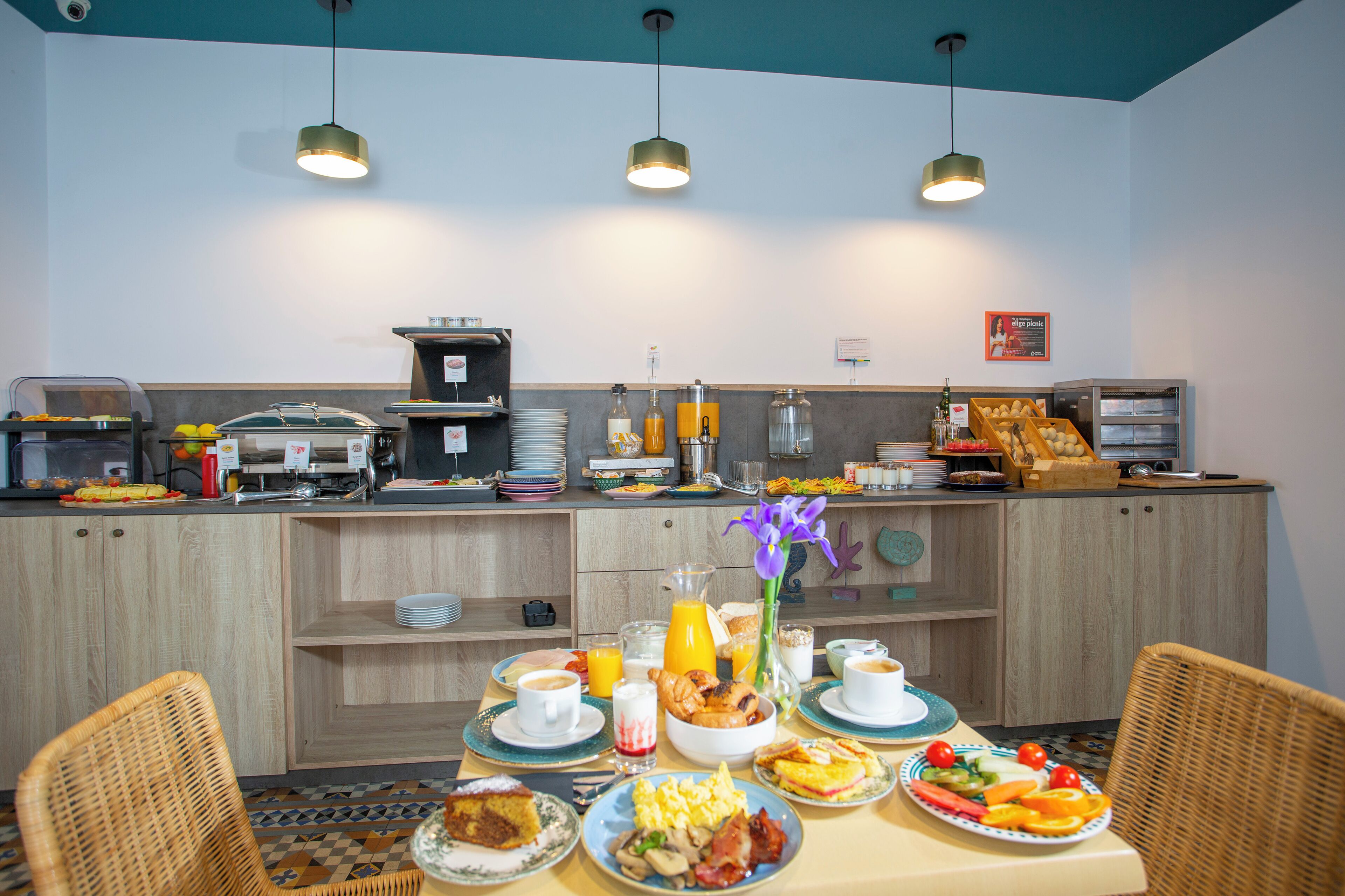 daily buffet breakfast (eur 10.5 per person)