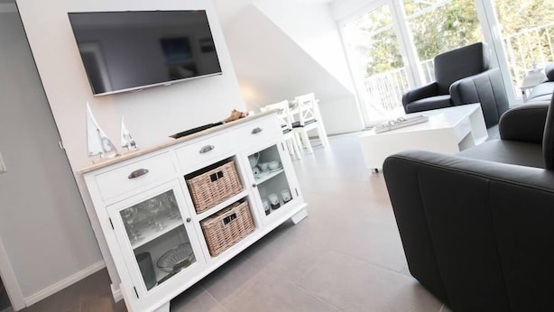 Leilighet, 2 soverom | Oppholdsområde | Flatskjerm-TV