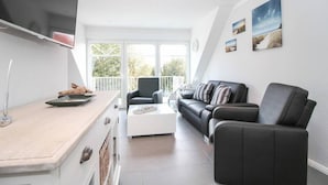 Leilighet, 2 soverom | Oppholdsområde | Flatskjerm-TV