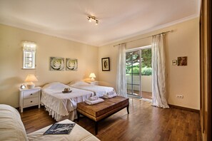 4 camere, Wi-Fi, lenzuola