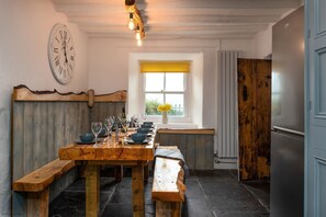 Dining - Farmhouse w/ fire pit, log burner, stunning views & dining room (Tywyn)