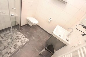 Apartment | Badezimmer | Dusche, Haartrockner, FuĂbodenheizung (Badezimmer), HandtĂŒcher
