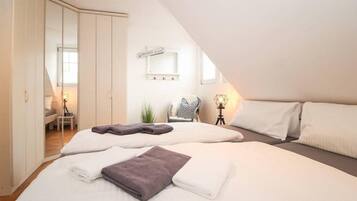 Apartment, 2 Bedrooms, Terrace | 2 bedrooms, iron/ironing board, free WiFi, bed sheets