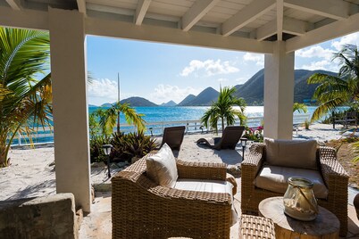 Amazing Water Front Villa West End Tortola with housekeeping