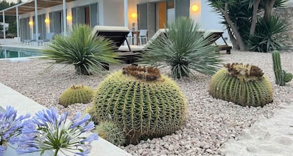 Cottage in Can Corda, House 4 Bedrooms 5 Bathrooms with swimming pool in Cap de Barbaria