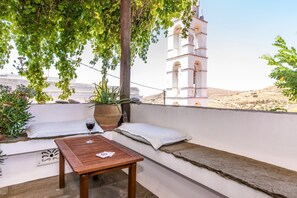 Courtyard - Gladiolus House - Tinos (Tinos)