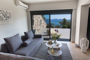 Villa, Accessible - Villa Maroon With Private Pool (Lefkada)