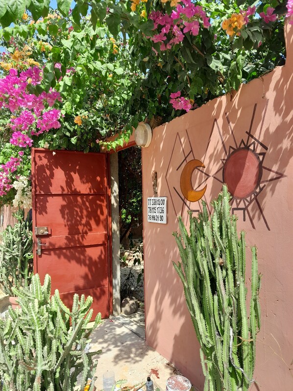 Fachada da propriedade