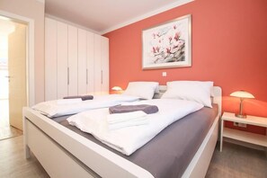 Apartment, 2 Bedrooms | 2 bedrooms, free WiFi, bed sheets - Möhlendiek (Krummhoern)