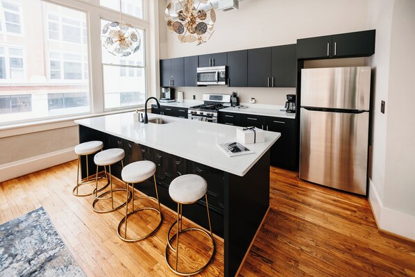 Microwave, oven, stovetop, dishwasher