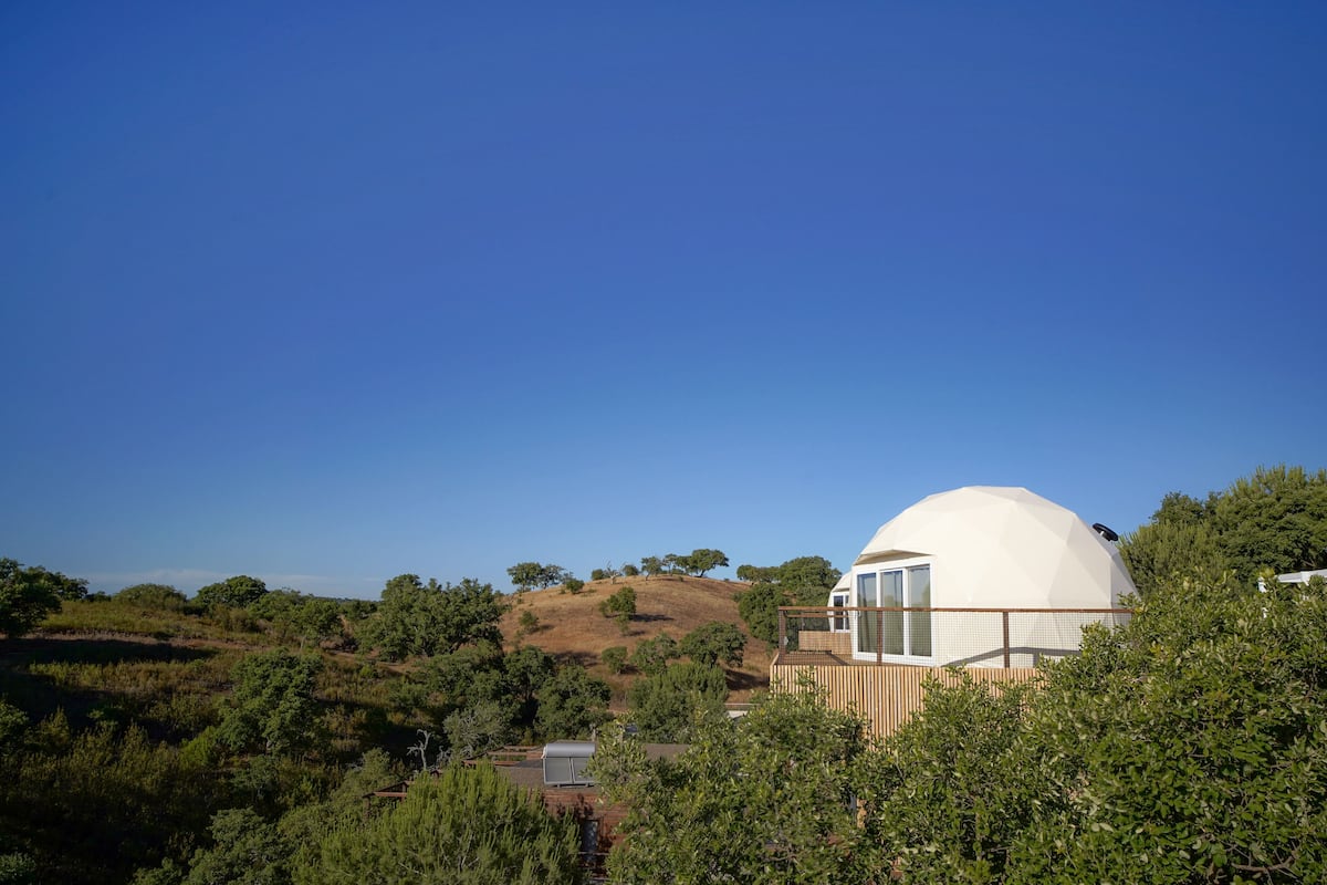 Dome House | 高級寝具、ノートパソコン用作業スペース、WiFi (無料)、客室ごとに異なる装飾