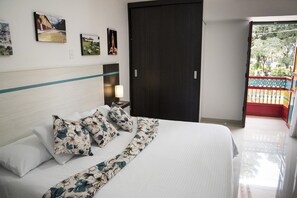 Room (Suite)