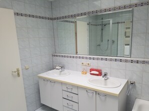 Bathroom - Pegasus Penthouse (Neuried)
