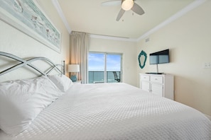 Condo, várias camas (Crystal Tower 1507) | 2 quartos, individualmente decorados, individualmente mobiliados