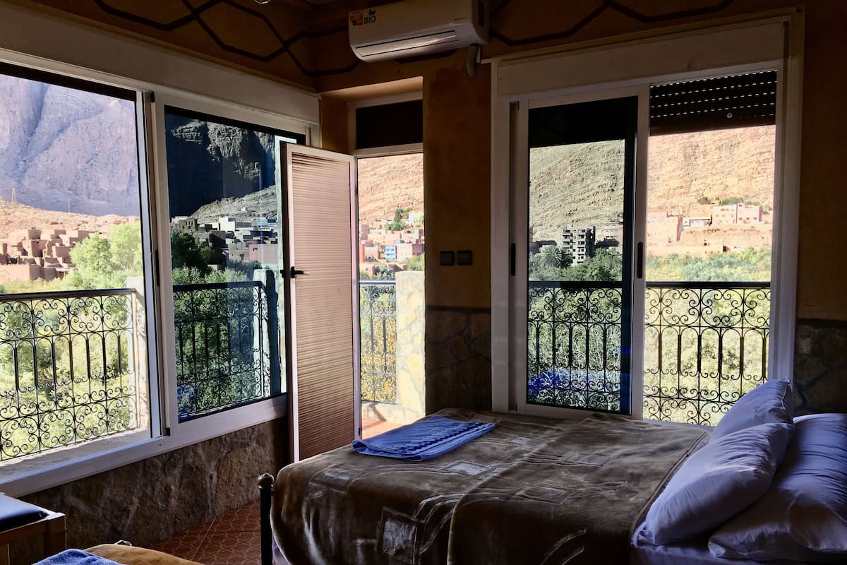 Chambre triple | AccĂšs au Wi-Fi (inclus), literie fournie