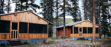 Esterni
