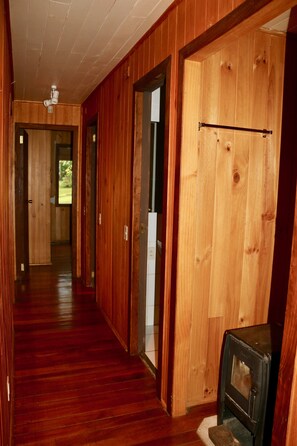 Interior - Great house with pool and native trees: special for the solar eclipse (Pucón)