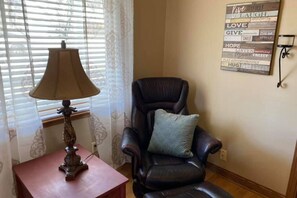 Interior - Serenity Cottage at Mineral Point (Mineral Point)