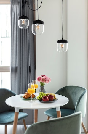 Dining - Brand New Smart House City Center (Vilnius)