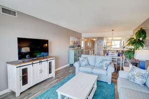 Condo, 2 Bedrooms | Living room | 32-inch TV with digital channels