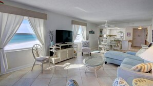 Living room - El Matador -gulf View (Fort Walton Beach)