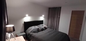 1 Schlafzimmer, Bügeleisen/Bügelbrett, kostenloses WLAN, Bettwäsche