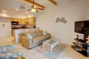 Apartment, 1 Bedroom | Living room