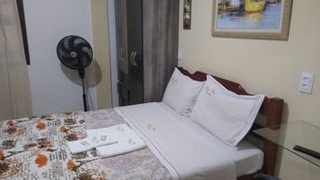 Habitación doble | Minibar, wifi gratis y ropa de cama