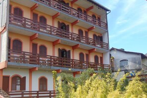 Fachada da propriedade