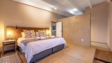 Superior Villa, 2 Bedrooms | 2 bedrooms, premium bedding, individually furnished, laptop workspace